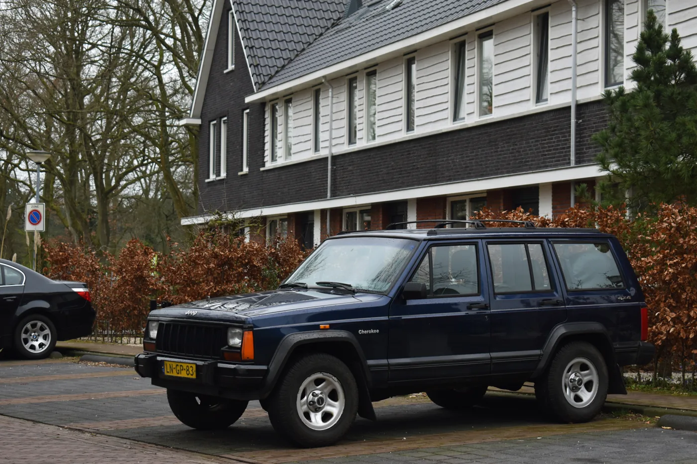 Jeep Cherokee 2.5i, variante con el cuatro cilindros